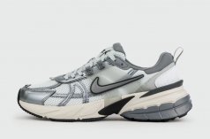 кроссовки Nike V2K Run D.Grey / White